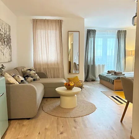 Modernes Zentrales Designer I Perfekt Fuer Arbeiten & Familien Graben-Neudorf