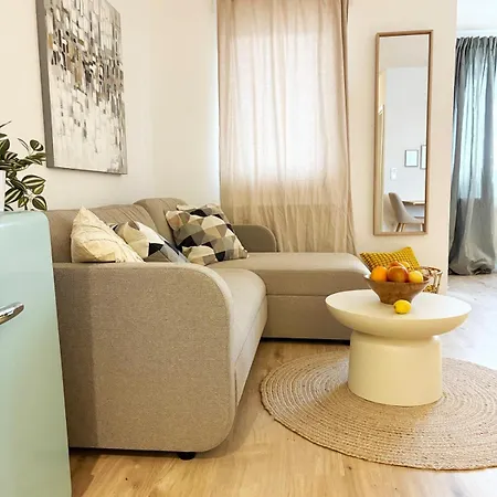 Apartment Modernes Zentrales Designer I Perfekt Fuer Arbeiten & Familien *