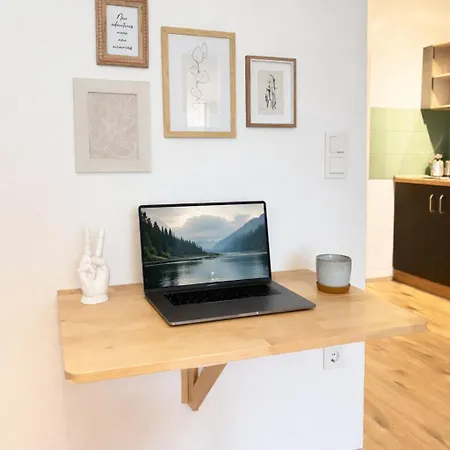 Modernes Zentrales Designer I Perfekt Fuer Arbeiten & Familien *
